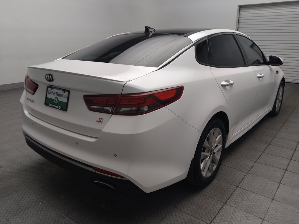 Used 2018 Kia Optima S w/ Panoramic Sunroof Package FWD image 9