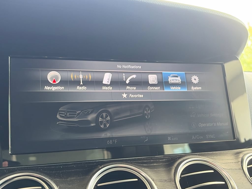 Used 2017 Mercedes-Benz E 300 4MATIC image 21