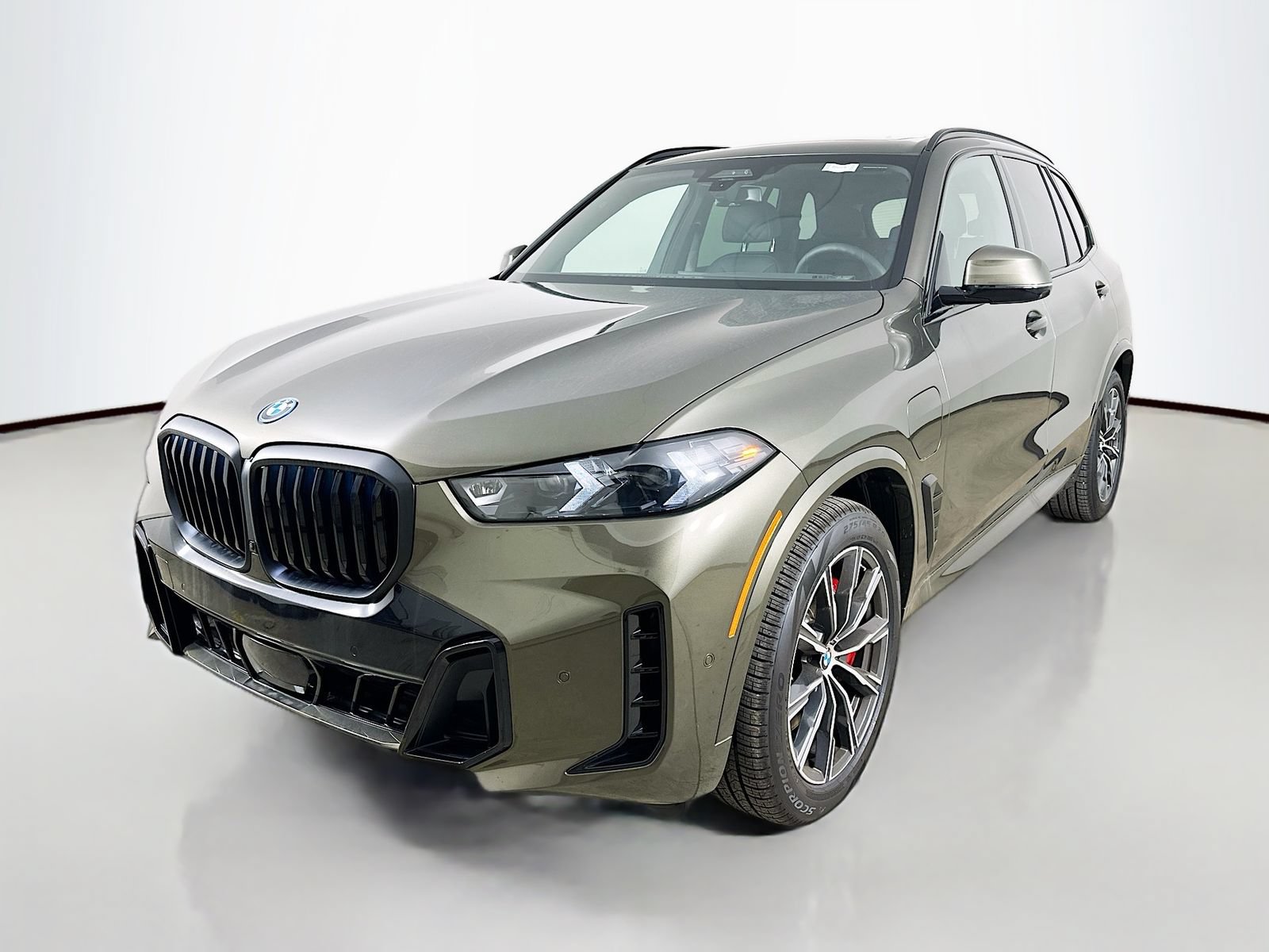 New 2026 BMW X5 xDrive50e w/ M Sport Package
