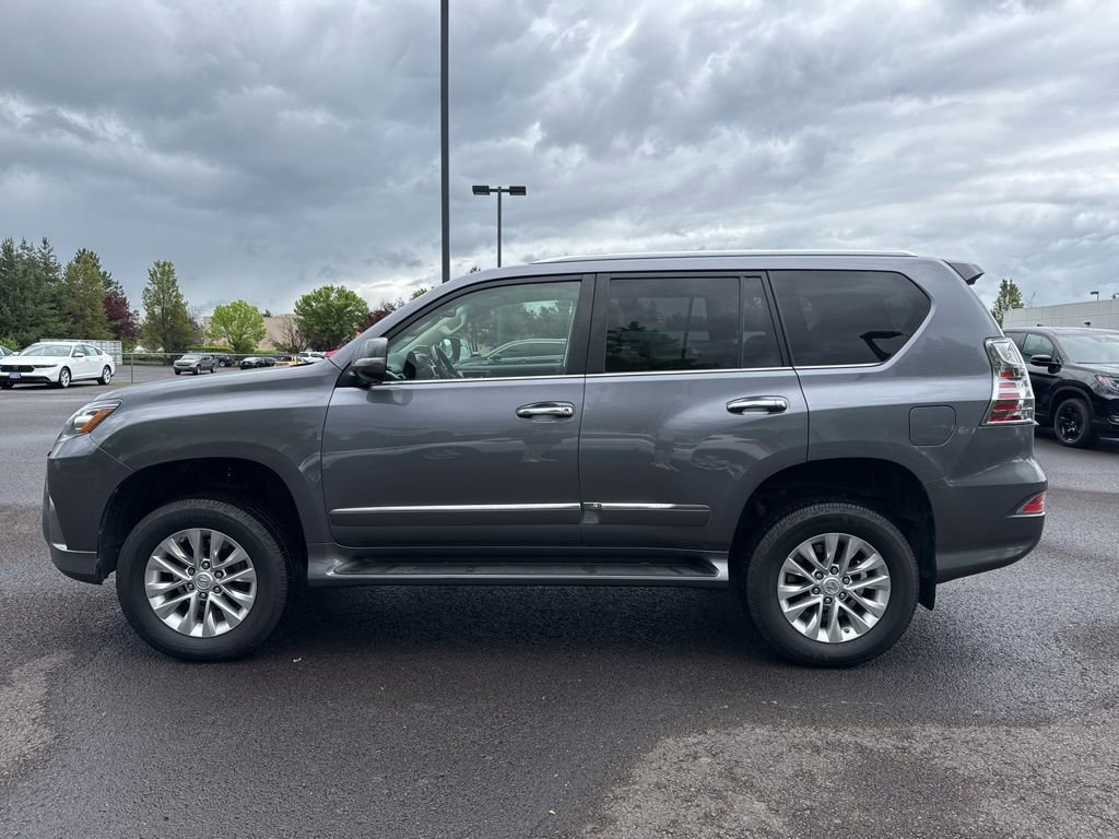 Used 2018 Lexus GX 460 Premium w/ Premium Package AWD/4WD image 4