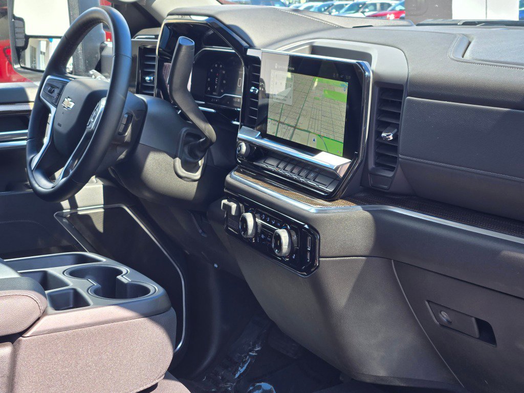Certified 2025 Chevrolet Silverado 2500 LT w/ Convenience Package image 9