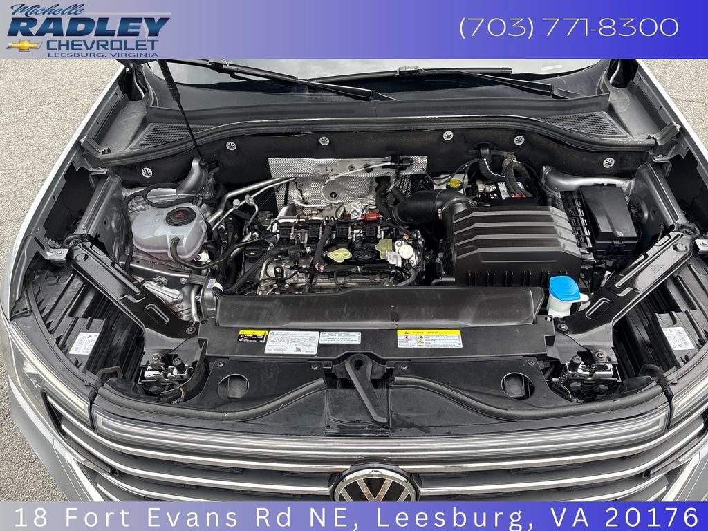 Used 2025 Volkswagen Atlas SE AWD/4WD image 10