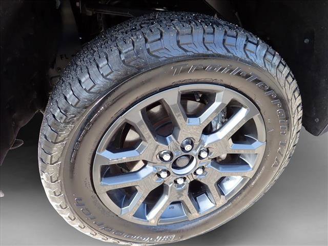 Used 2022 Toyota Tundra Platinum w/ Advanced Package AWD/4WD image 7