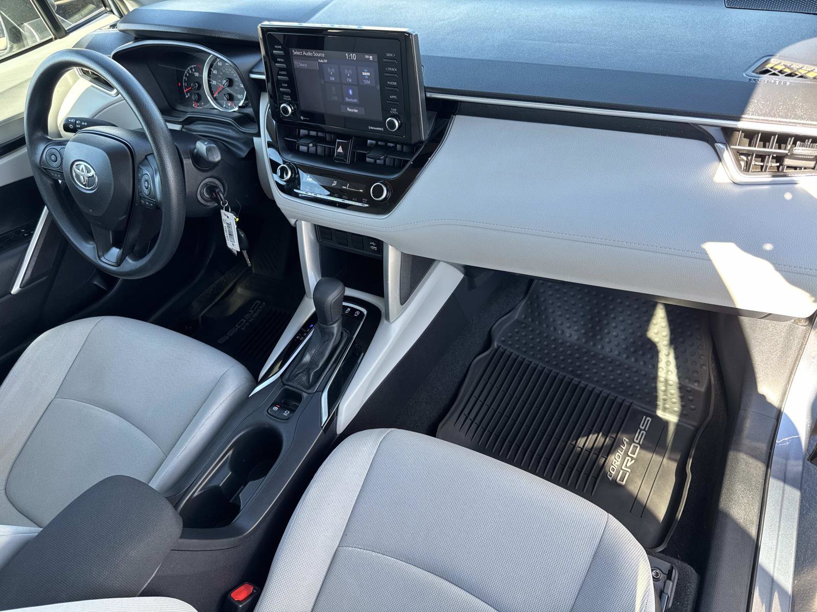 Used 2022 Toyota Corolla Cross L image 29