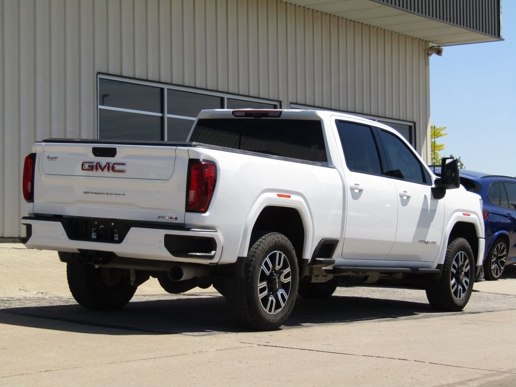 Used 2022 GMC Sierra 2500 AT4 w/ AT4 Premium Plus Package AWD/4WD image 3