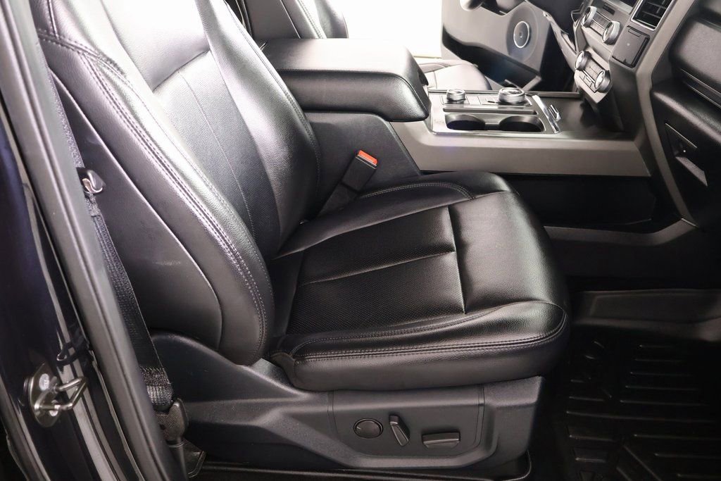 Used 2021 Ford Expedition XLT image 13