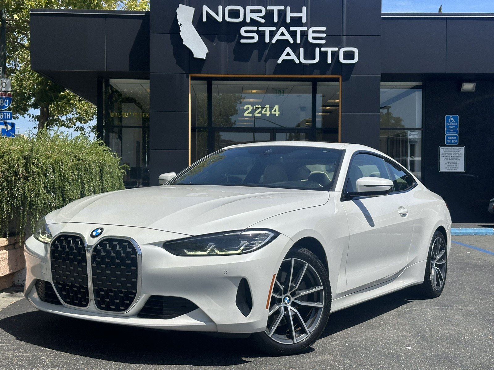 Used 2022 BMW 430i xDrive Coupe w/ Convenience Package AWD/4WD image 2