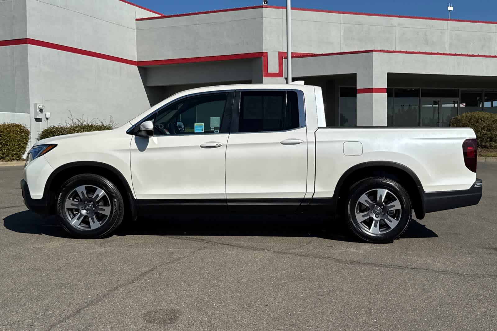 Used 2017 Honda Ridgeline RTL-T image 9