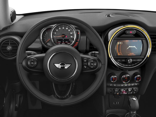 Used 2017 MINI Cooper 2-Door Hardtop image 7