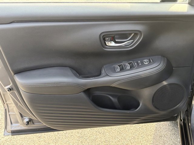 Used 2024 Honda HR-V EX-L image 12