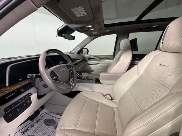 Used 2024 Cadillac Escalade Sport Platinum AWD/4WD image 5