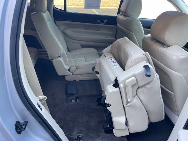 Used 2019 Lincoln MKT AWD image 53