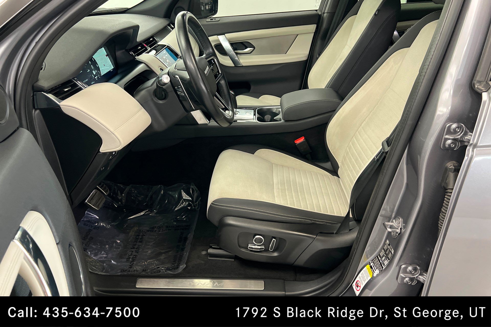 Used 2022 Land Rover Discovery Sport SE R-Dynamic AWD/4WD image 18