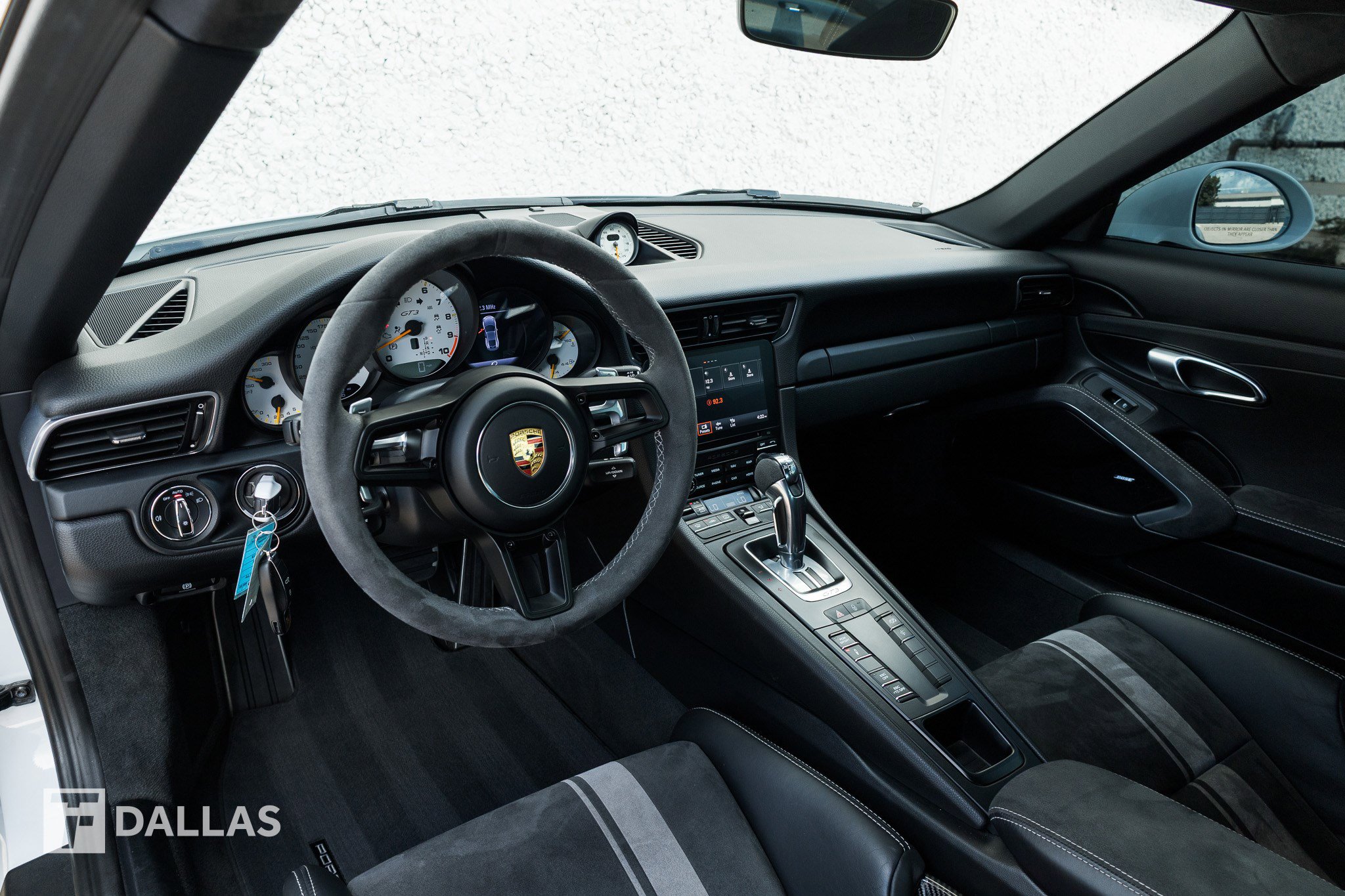 Used 2018 Porsche 911 GT3 w/ Sport Chrono Package RWD image 25