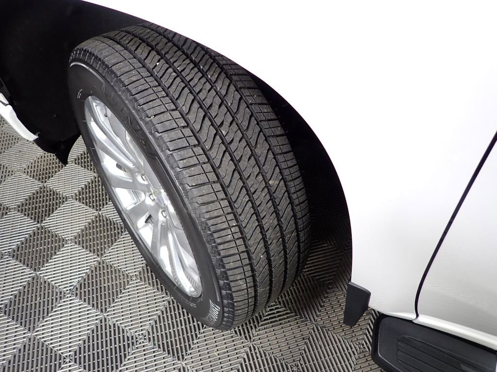 Used 2022 Chevrolet Silverado 1500 High Country w/ LPO, Dark Essentials Package image 49