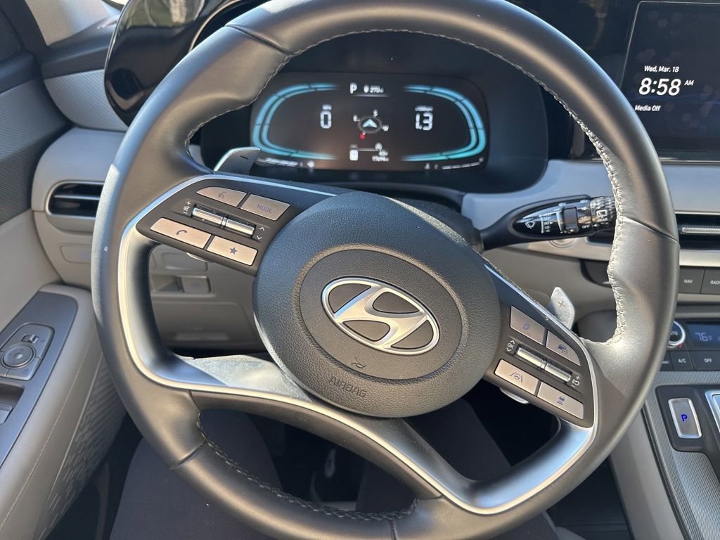 Used 2025 Hyundai Palisade SEL image 2