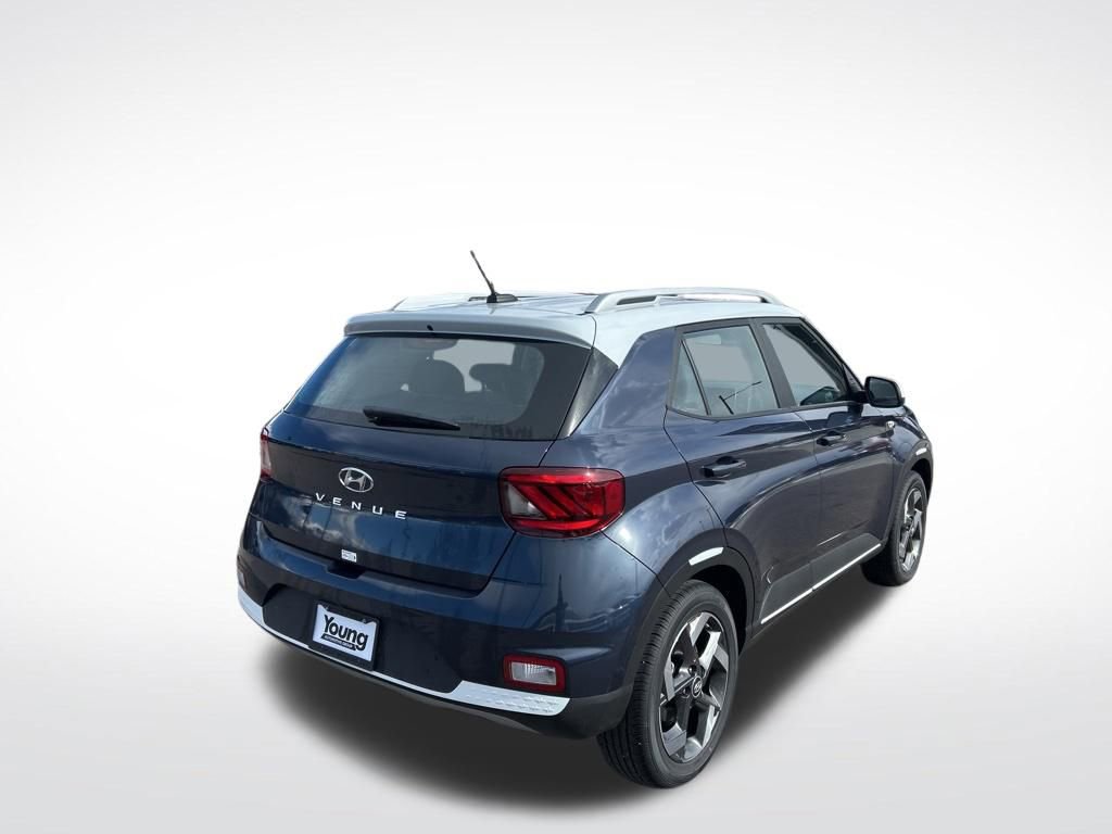 Used 2026 Hyundai Venue SEL image 6