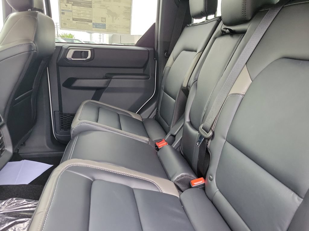 New 2026 Ford Bronco Outer Banks AWD/4WD image 10