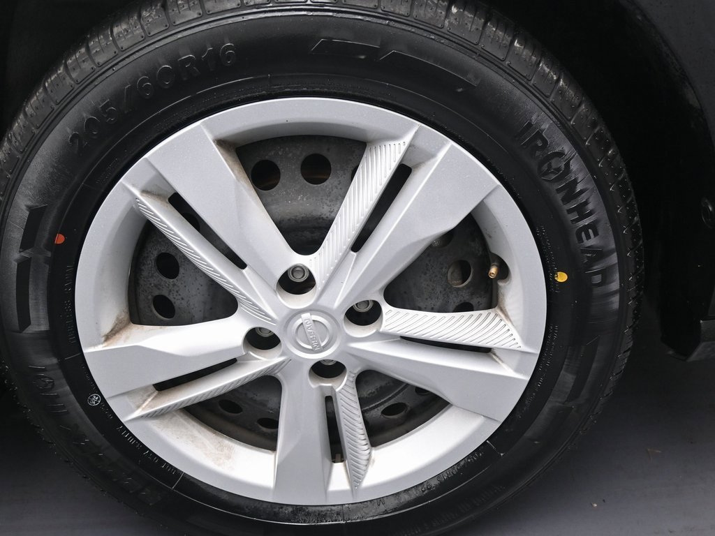 Used 2024 Nissan Kicks S image 28