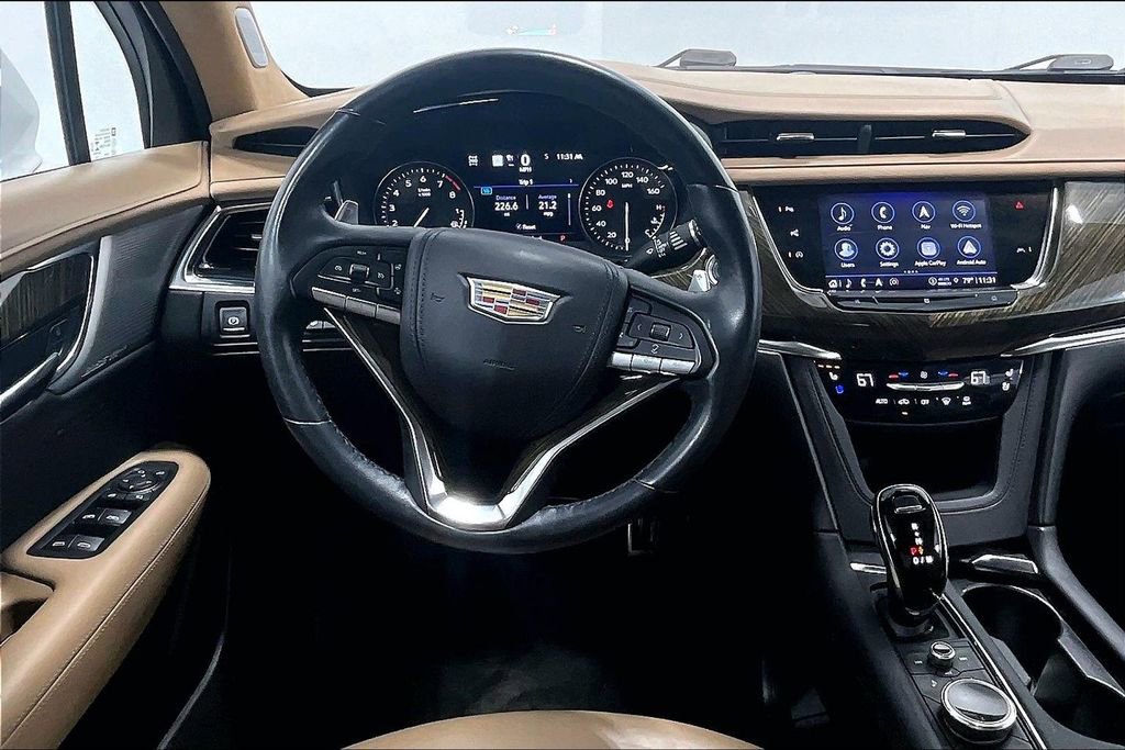 Used 2021 Cadillac XT6 Sport w/ Platinum Package AWD/4WD image 5