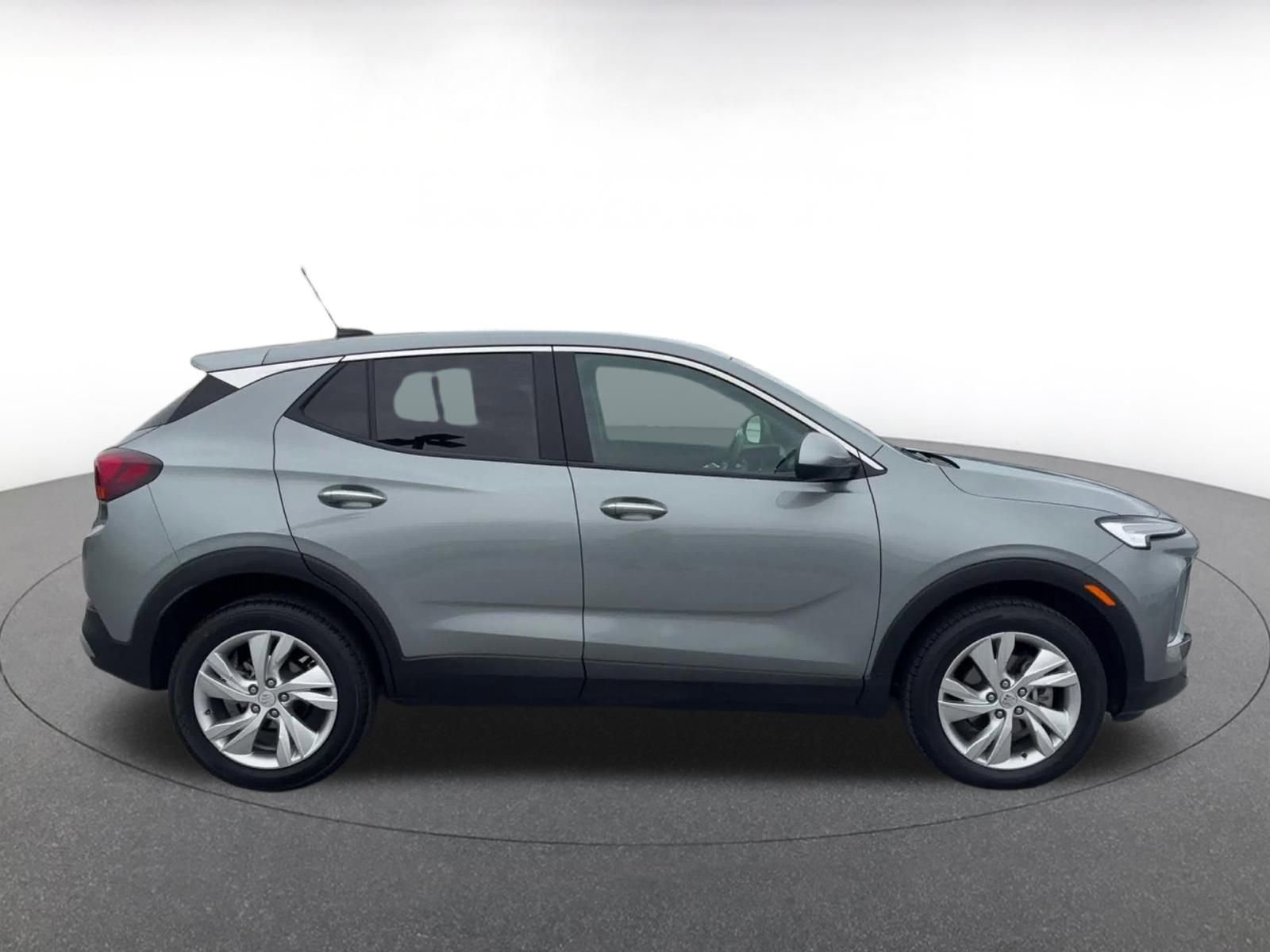 Used 2025 Buick Encore GX Preferred image 16