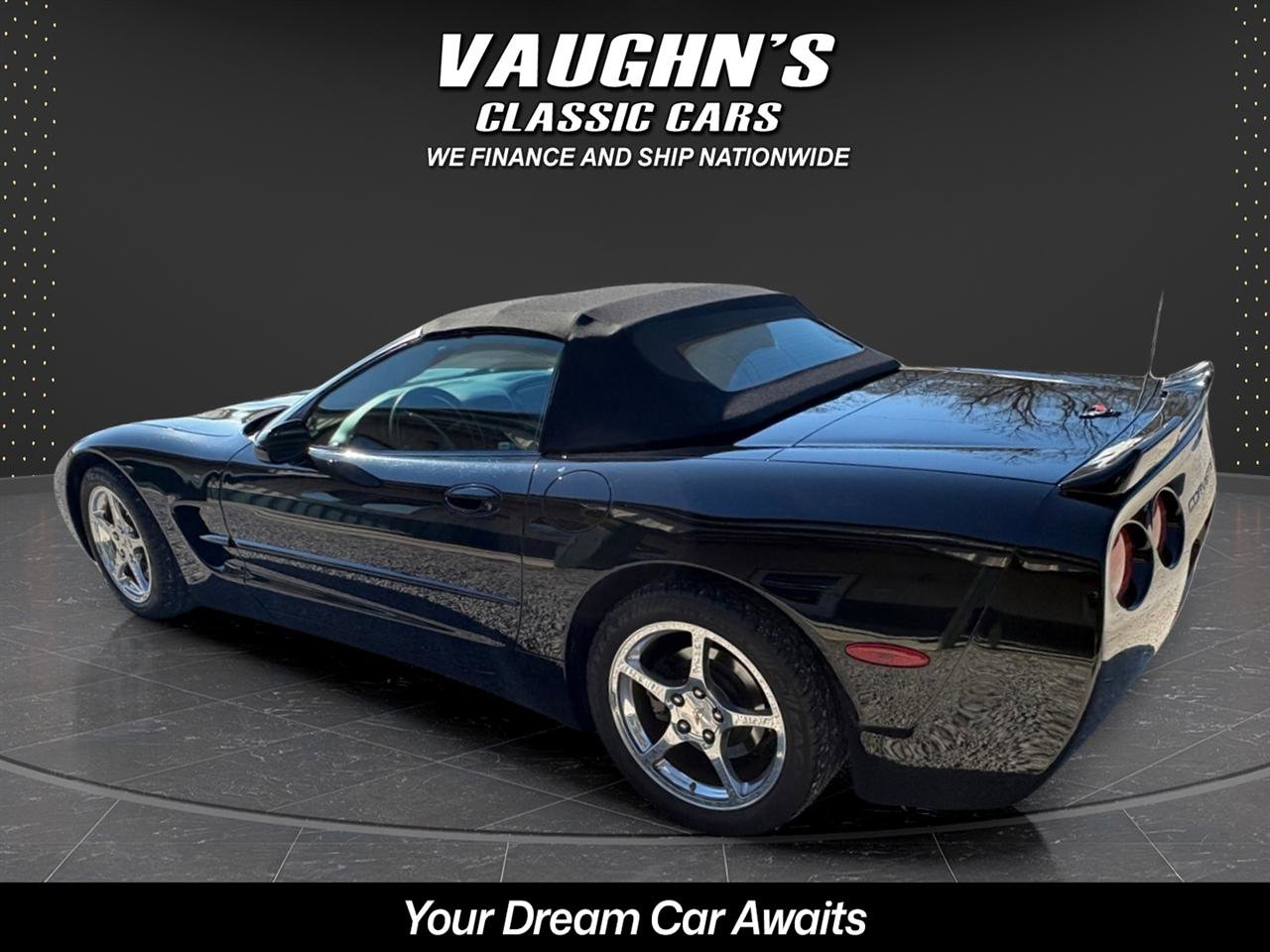 Used 2004 Chevrolet Corvette Convertible w/ Preferred Equipment Group RWD image 9
