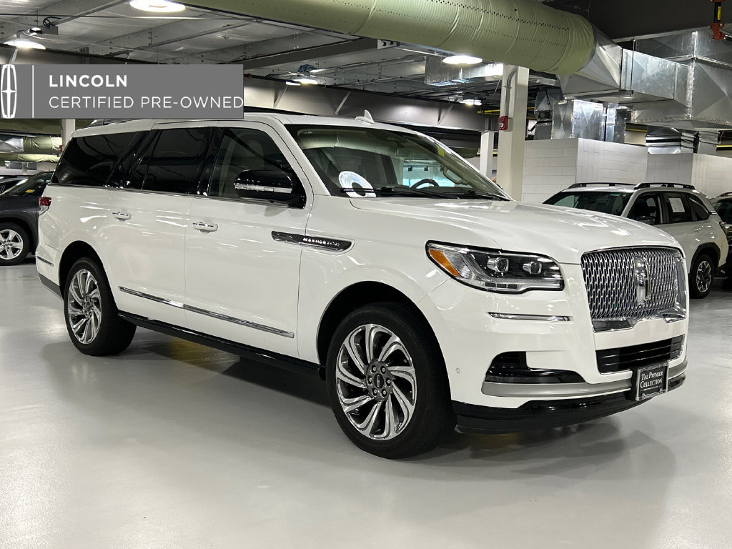 Used 2023 Lincoln Navigator L Reserve AWD/4WD image 1