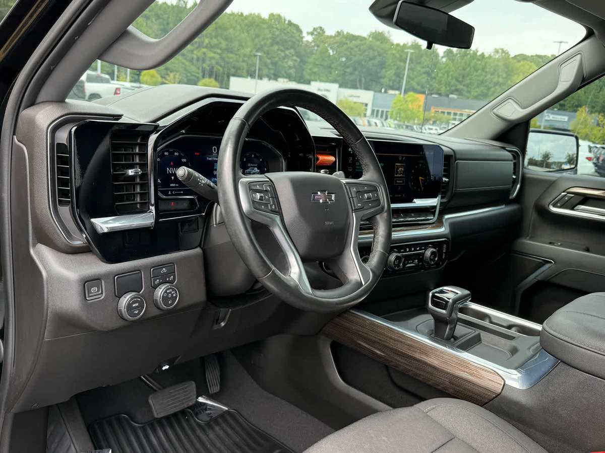 Used 2023 Chevrolet Silverado 1500 RST RWD image 13