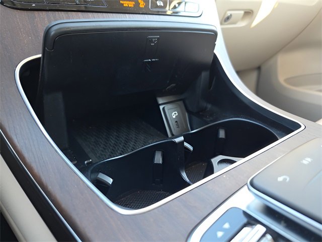 Used 2021 Mercedes-Benz GLC 300 4MATIC image 29