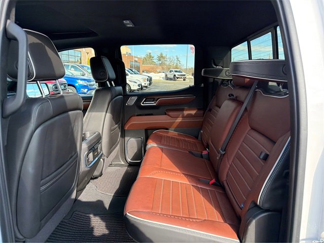 Used 2024 GMC Sierra 1500 Denali Ultimate image 10