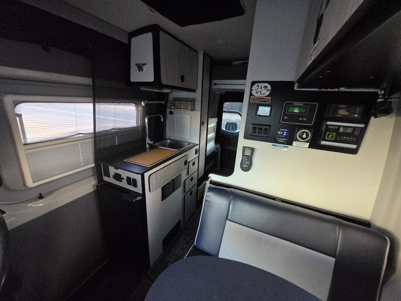 Used 2020 Mercedes-Benz Sprinter 2500 image 45