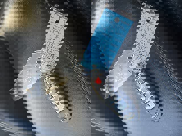 Used 2013 INFINITI G37 Journey w/ Premium Pkg image 19