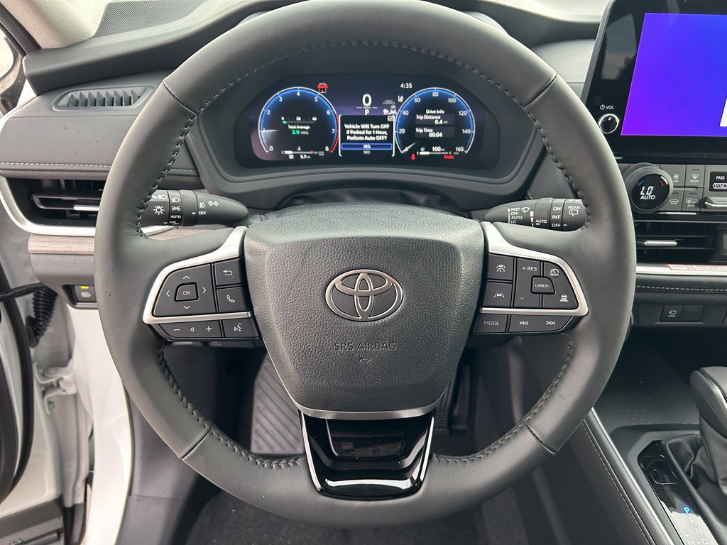 Used 2026 Toyota Grand Highlander AWD image 18