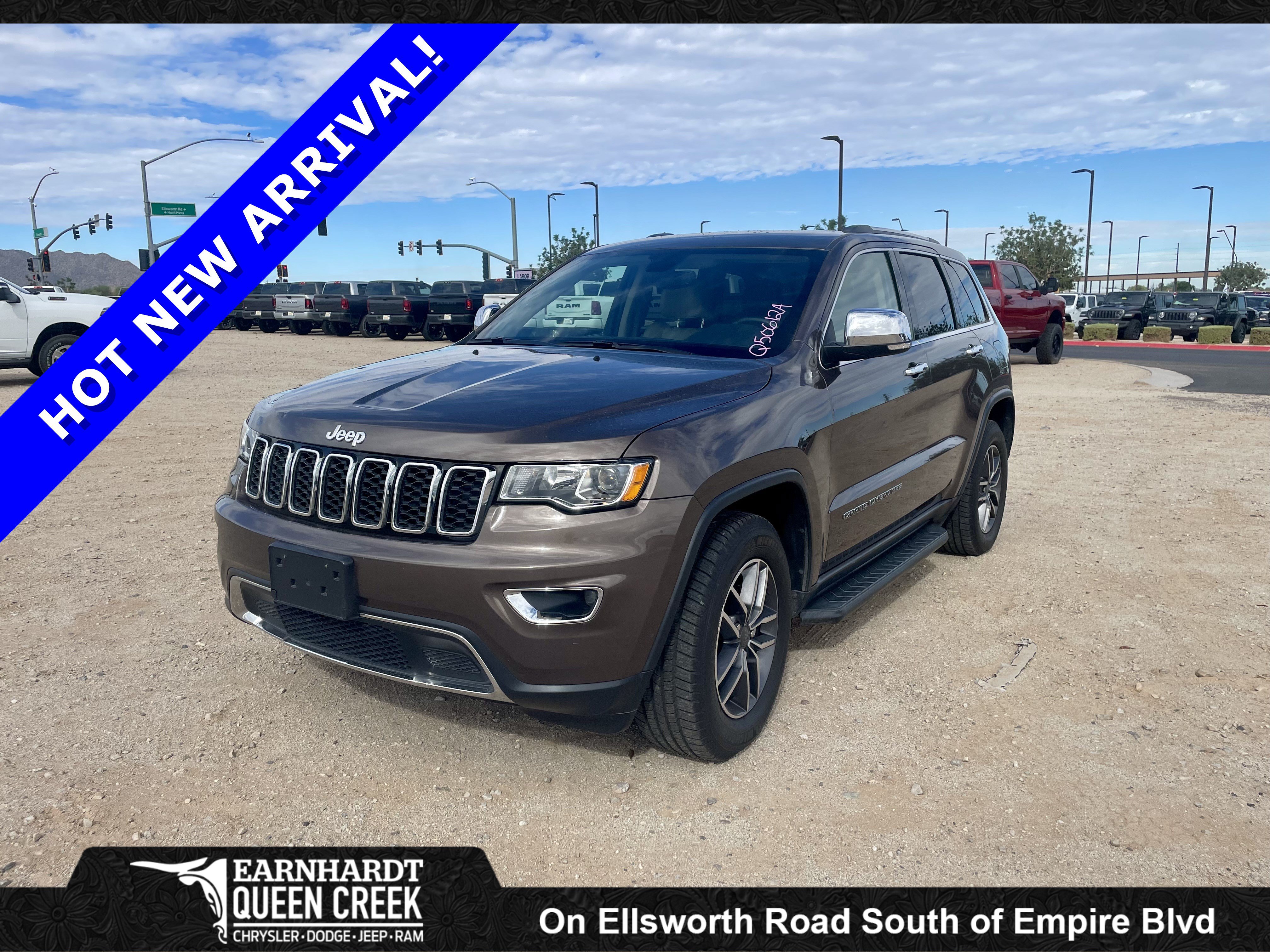 Used 2019 Jeep Grand Cherokee Limited AWD/4WD image 1