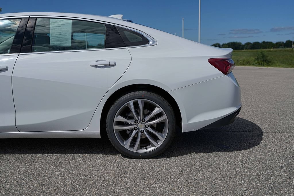 Used 2024 Chevrolet Malibu LT FWD image 12