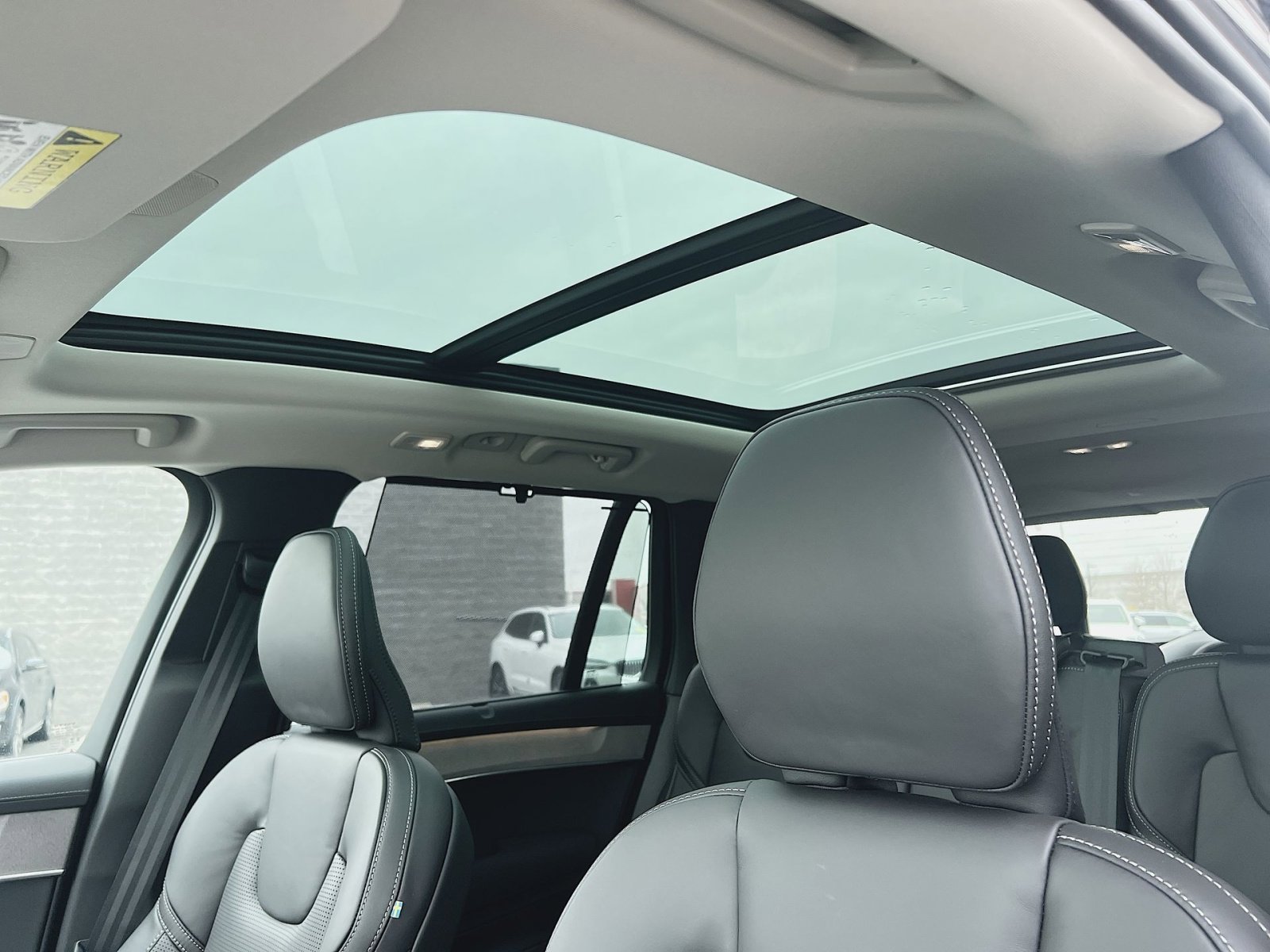 New 2026 Volvo XC90 T8 Ultra w/ Protection Package Premier image 24