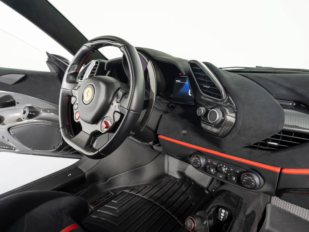 Used 2020 Ferrari 488 Pista Coupe RWD image 33