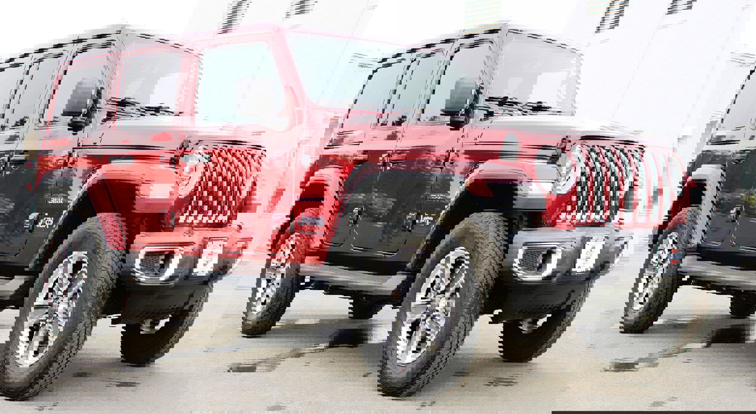 Used 2021 Jeep Wrangler Unlimited Sahara image 3