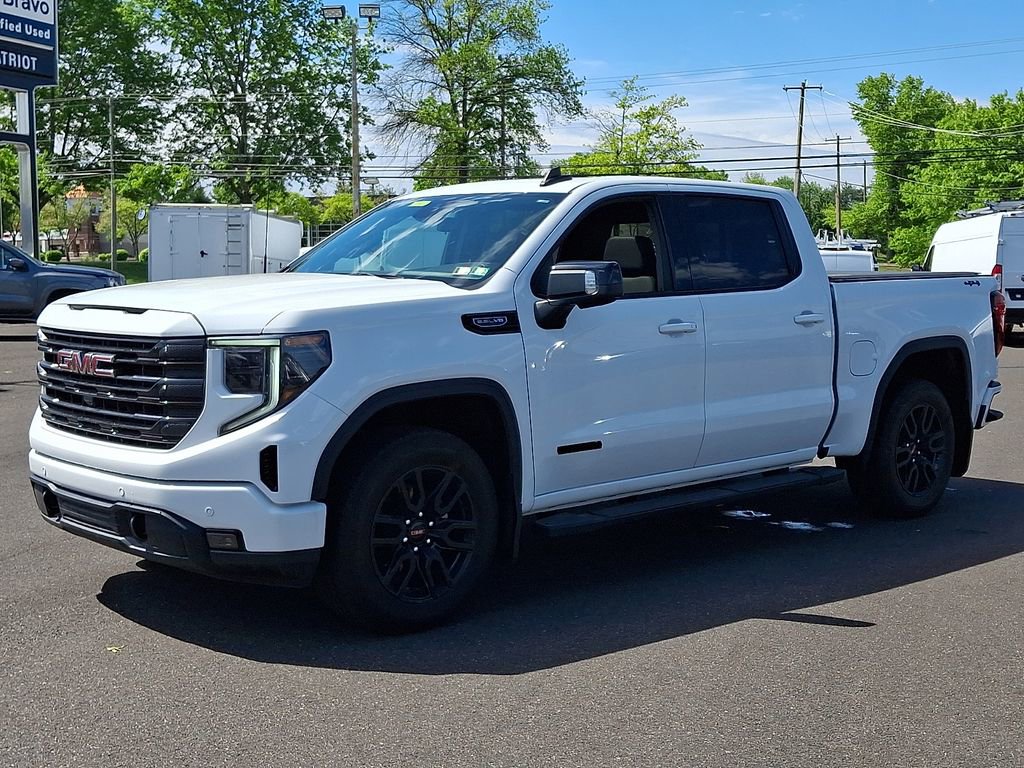 Used 2024 GMC Sierra 1500 Elevation w/ Elevation Premium Package AWD/4WD image 3