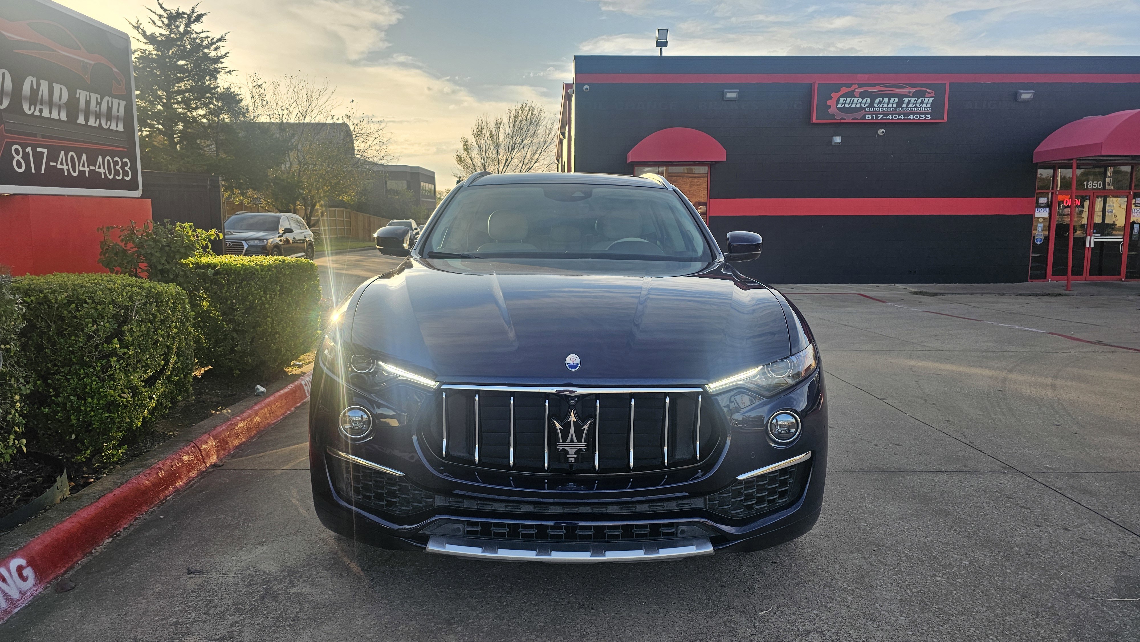 Used 2019 Maserati Levante GranLusso image 5