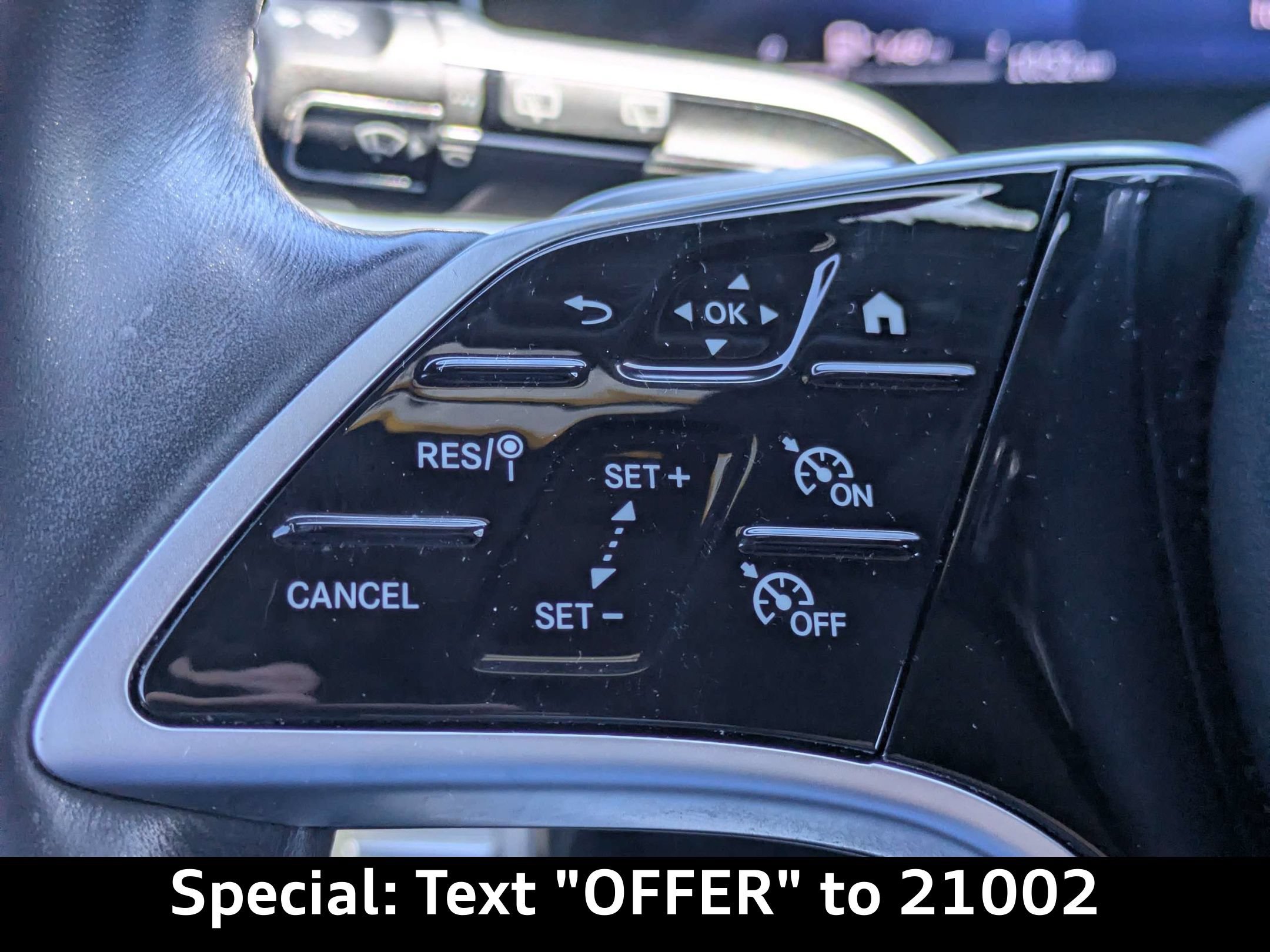 Used 2024 Mercedes-Benz GLE 350 4MATIC image 27