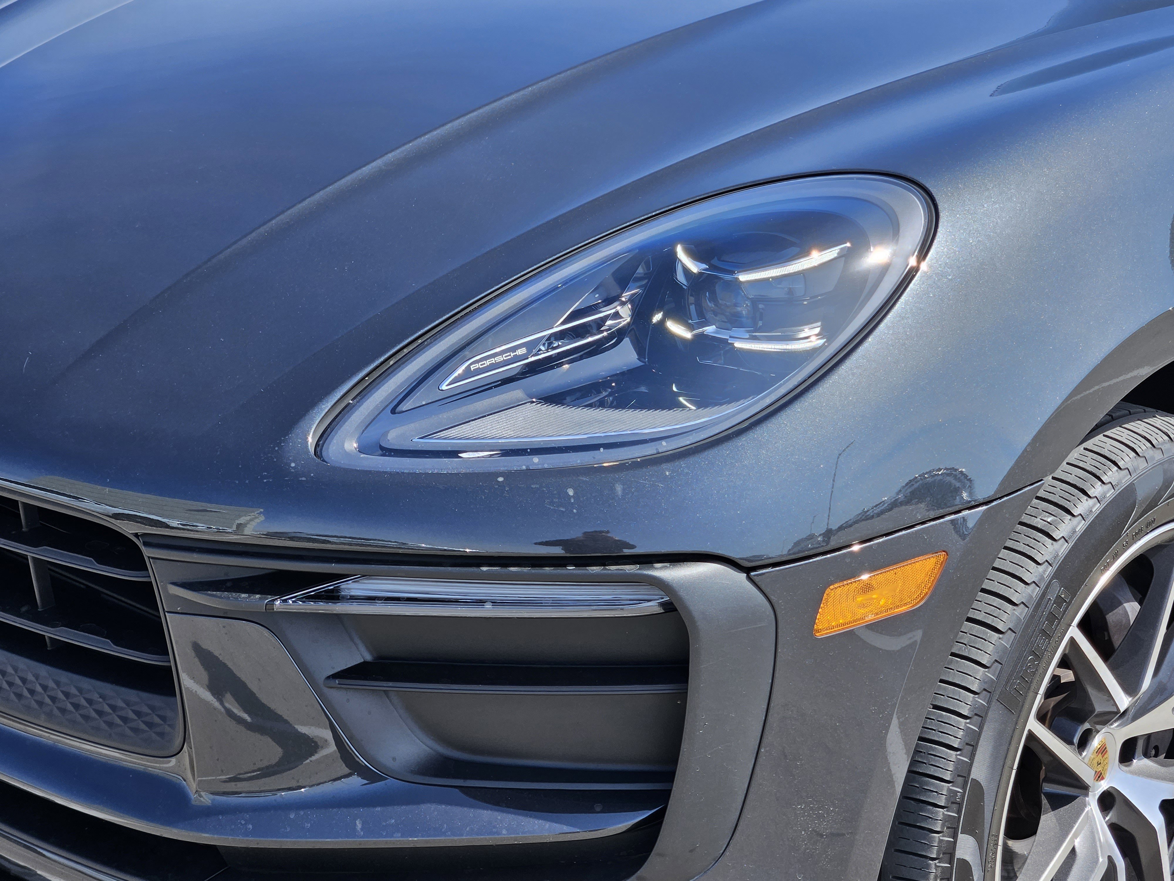 Used 2023 Porsche Macan Turbo image 12