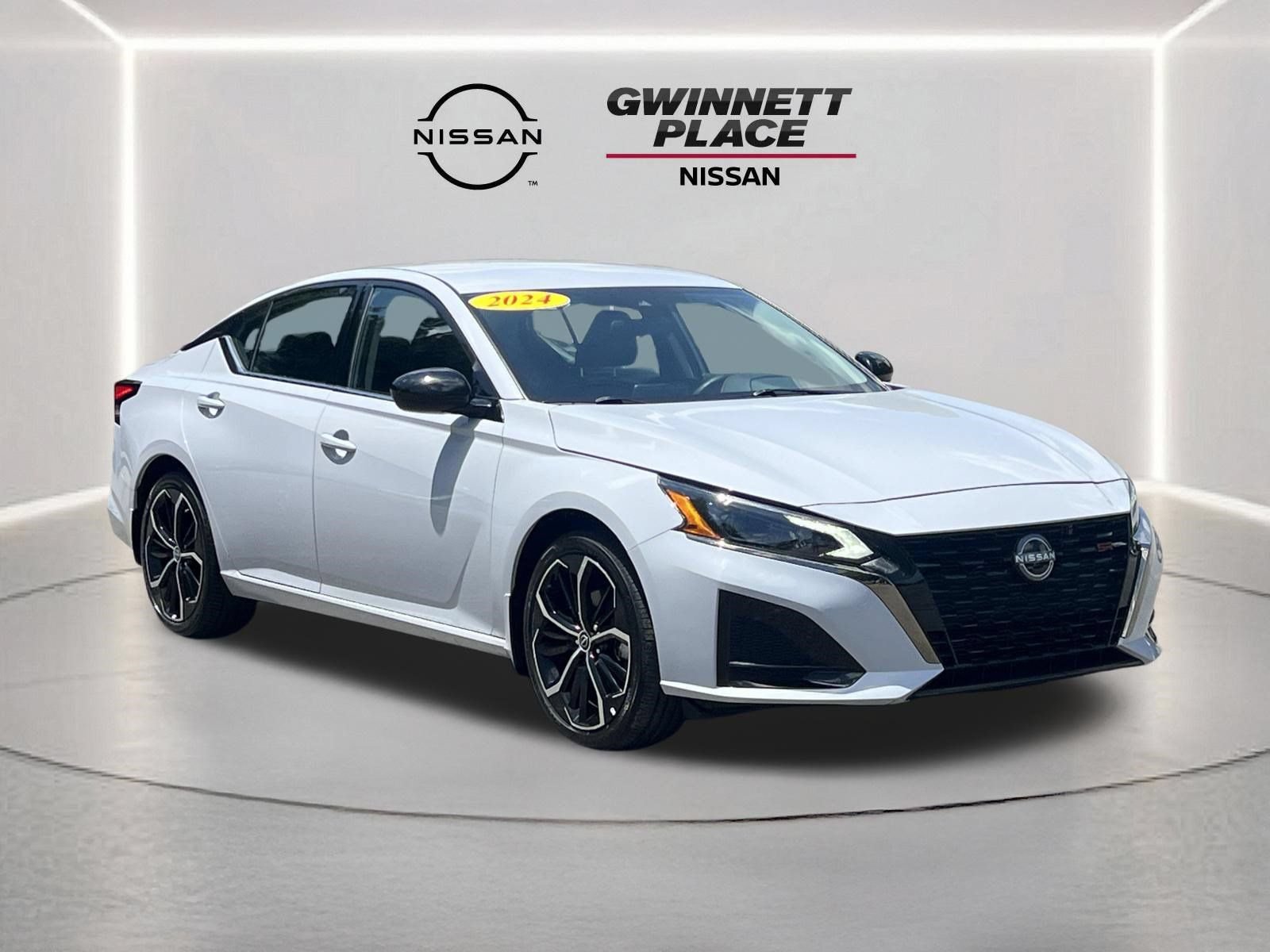 Used 2024 Nissan Altima 2.5 SR FWD image 26