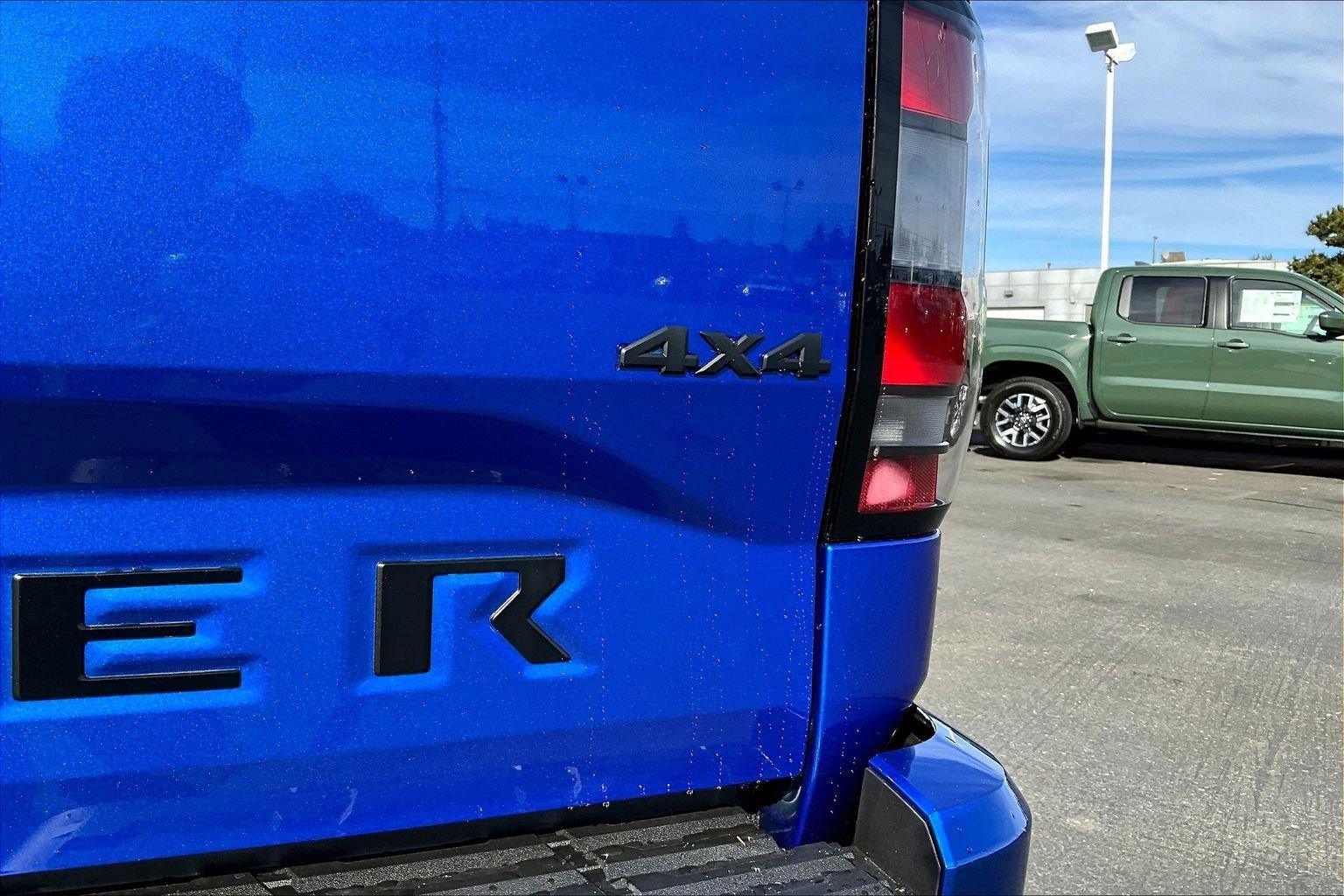 New 2026 Nissan Frontier SV image 9