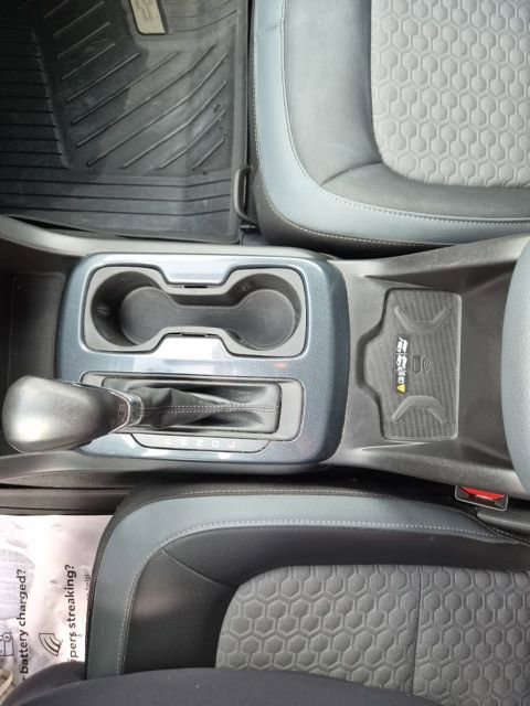 Used 2022 Chevrolet Colorado Z71 image 29