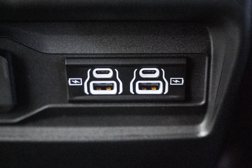 New 2025 Jeep Grand Cherokee Altitude image 32