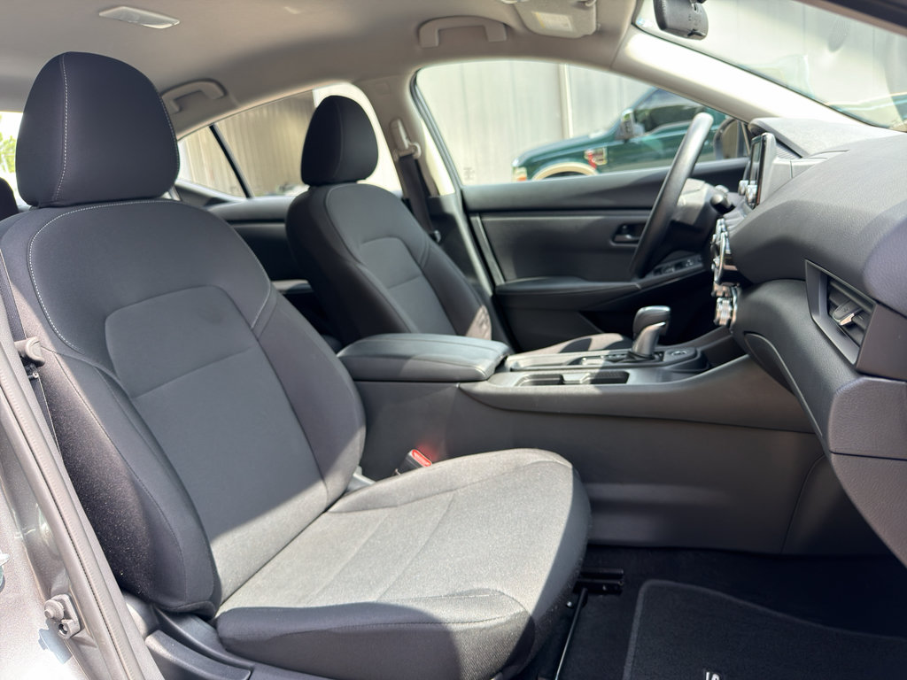 Certified 2025 Nissan Sentra S w/ Trunk Package FWD image 15