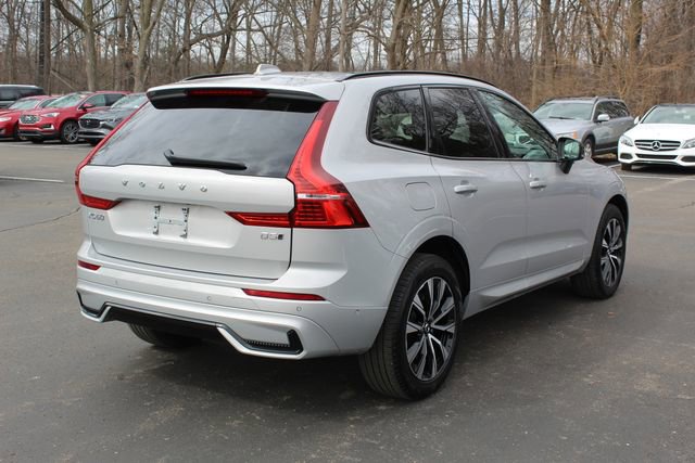 Used 2024 Volvo XC60 B5 Plus image 3