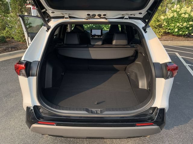 Used 2023 Toyota RAV4 XSE AWD/4WD image 34