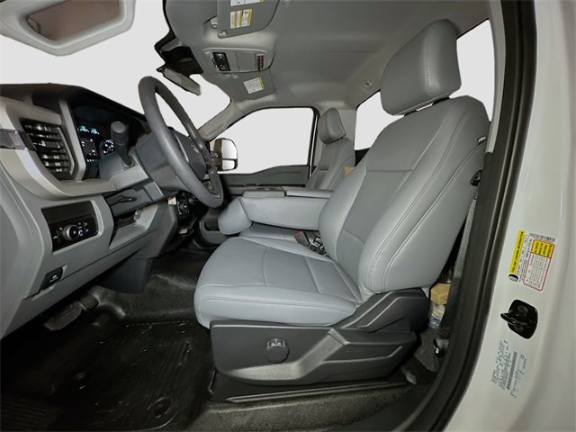 New 2025 Ford F250 XL w/ XL Chrome Package image 14